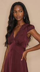 Vivienne - Wine Red V-Neck Lace Maxi Dress